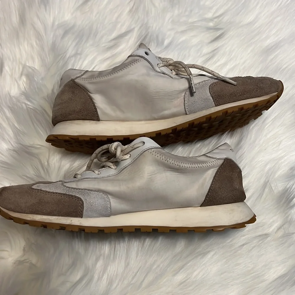 SOLD!! Tory Burch sneakers - Picture 5 of 12